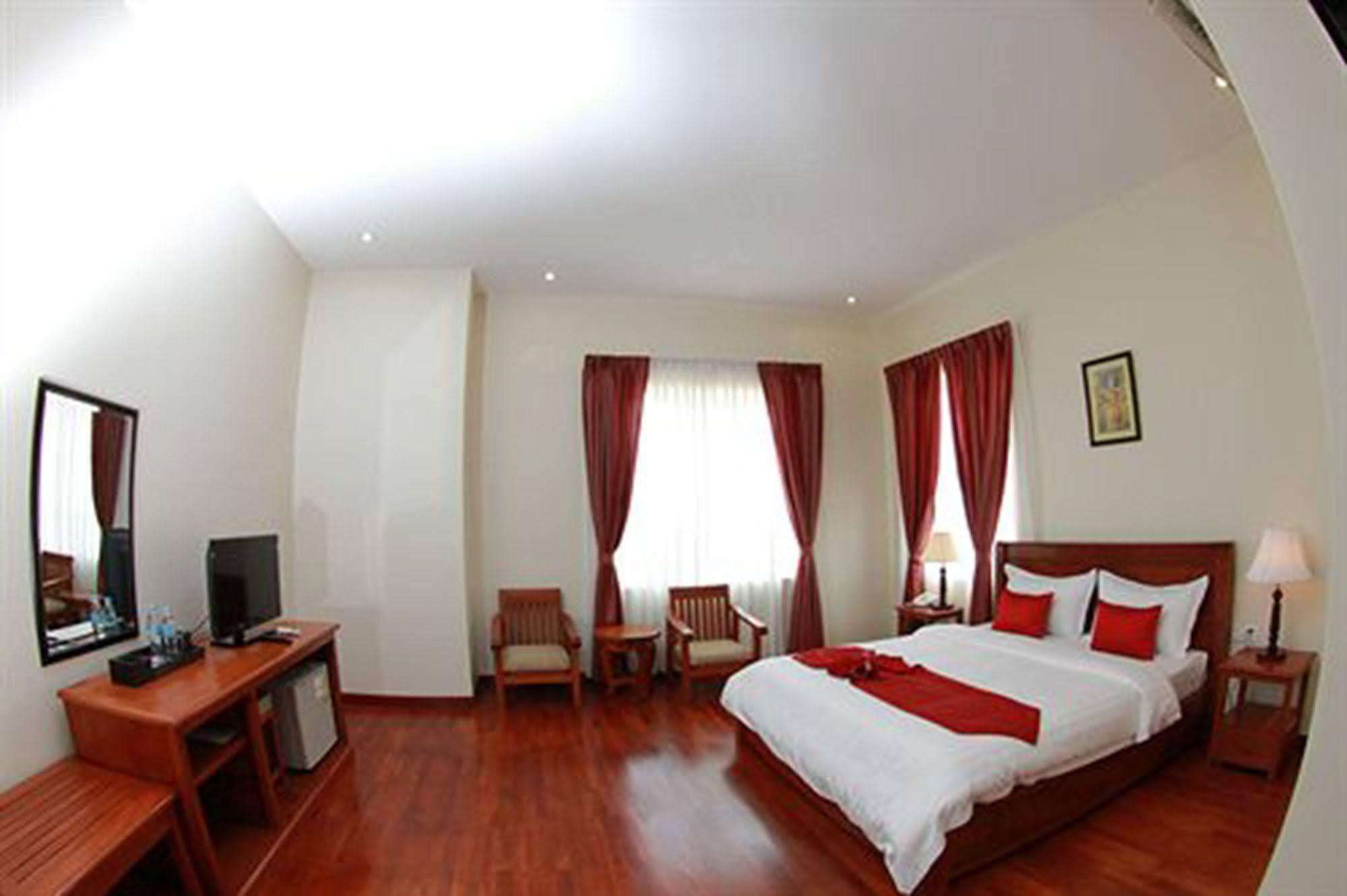 Best May Hotel بنوم بنه المظهر الخارجي الصورة